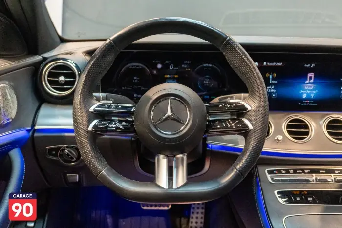 Mercedes-Benz E200 2023 - صورة 15