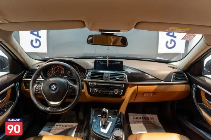 bmw 318i 2018 - صورة 11