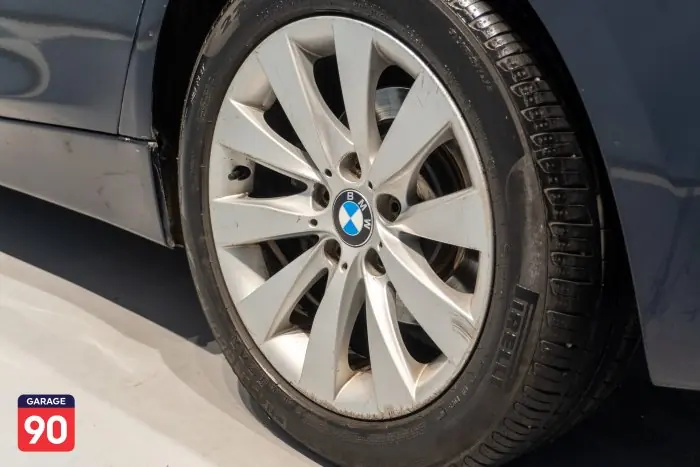 bmw 318i 2018 - صورة 7