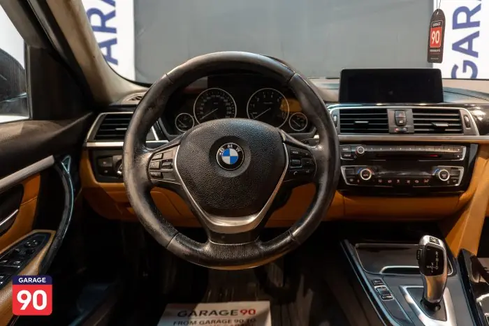 bmw 318i 2018 - صورة 9