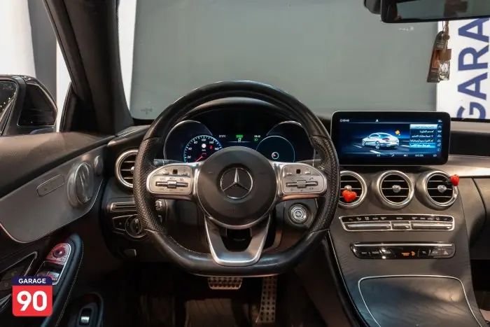 Mercedes-Benz C200 2020 - صورة 11