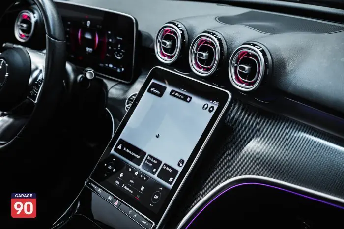 Mercedes-Benz C180 2022 - صورة 16