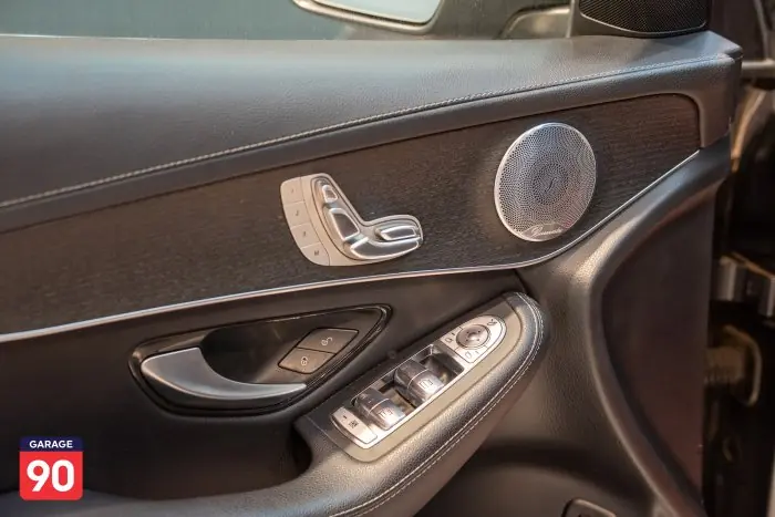 Mercedes-Benz GLC200 2020 - صورة 16