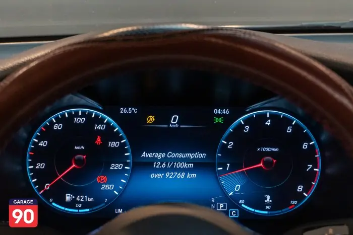 Mercedes-Benz GLC300 2020 - صورة 11