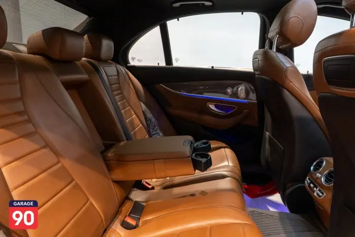 Mercedes-Benz E300 2017 - صورة 13