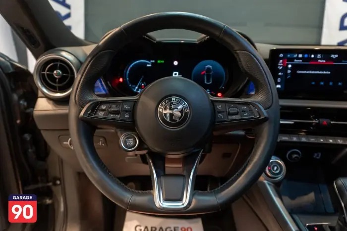 Alfa Romeo tonale 2024 - صورة 11