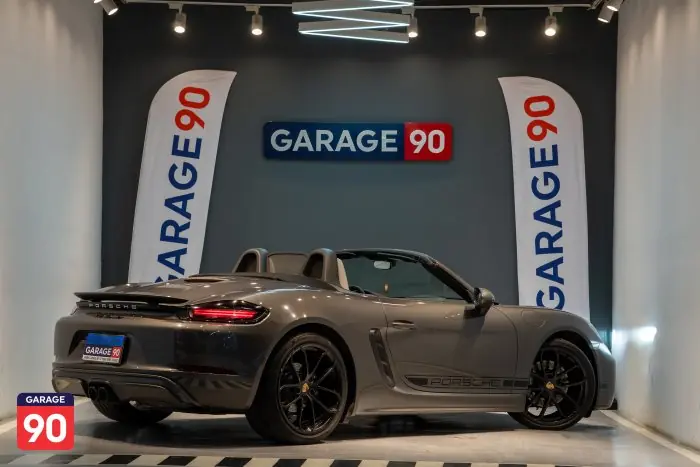 Porsche Boxter 2024 - صورة 8