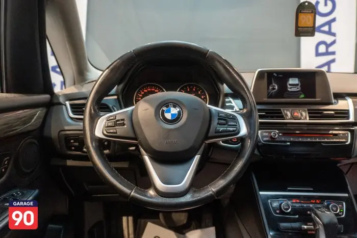 bmw 218i 2015 - صورة 9