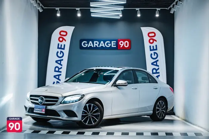 Mercedes-Benz C200 2019 - صورة 2