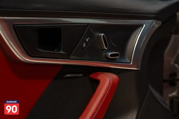 Jaguar F-Type 2020 - صورة 18