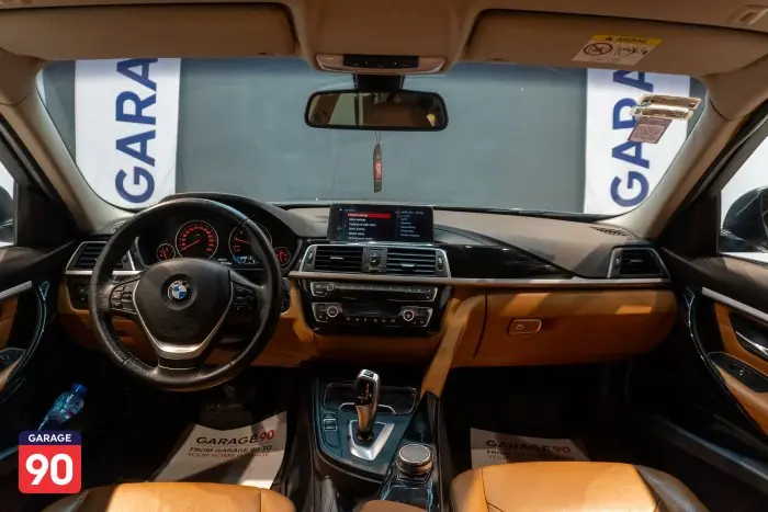 bmw 318i 2019 - صورة 7