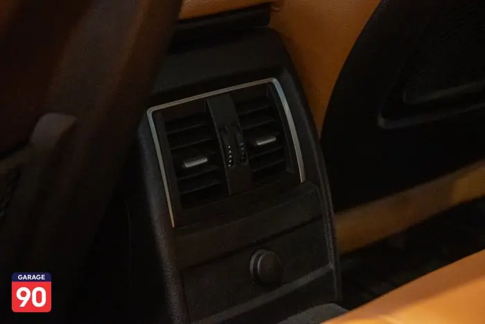 bmw 318i 2019 - صورة 13