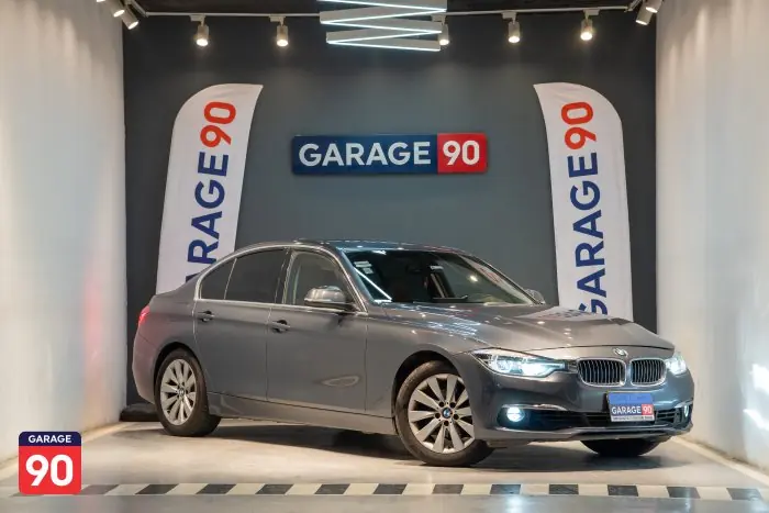 bmw 318i 2019 - صورة 3