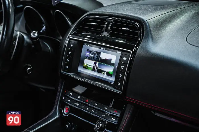 Jaguar F-PACE 2017 - صورة 15