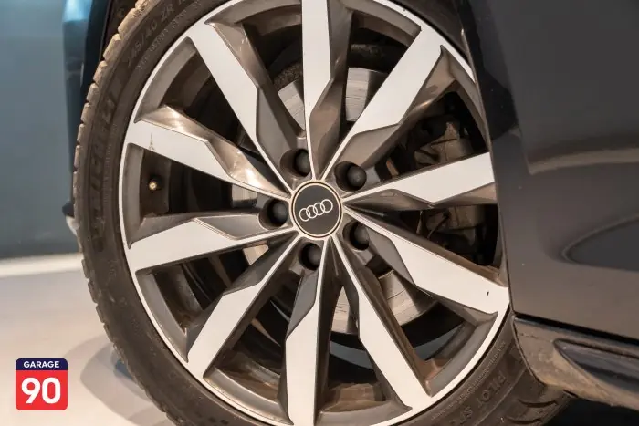Audi A4 2021 - صورة 9