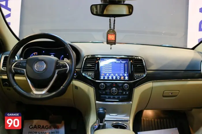 Jeep Grand Cherokee 2022 - صورة 11