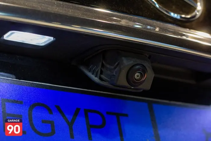 Mercedes-Benz E200 2021 - صورة 8