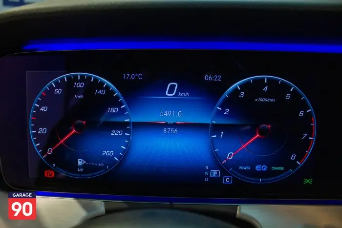 Mercedes-Benz E200 2021 - صورة 13