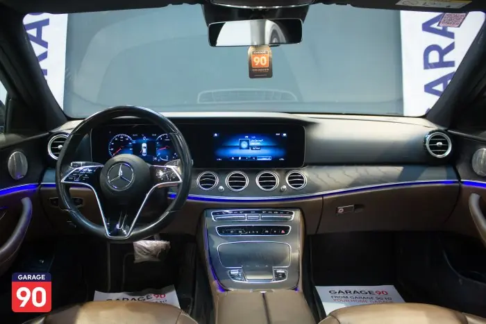 Mercedes-Benz E200 2022 - صورة 12