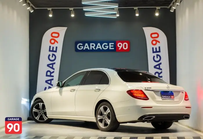 Mercedes-Benz E200 2020 - صورة 5