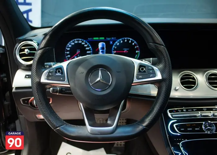 Mercedes-Benz E350e 2018 - صورة 14