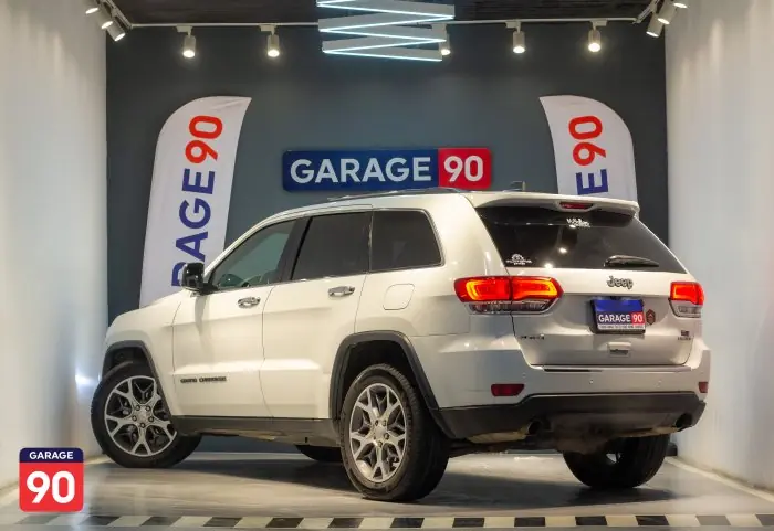 Jeep Grand Cherokee 2021 - صورة 5