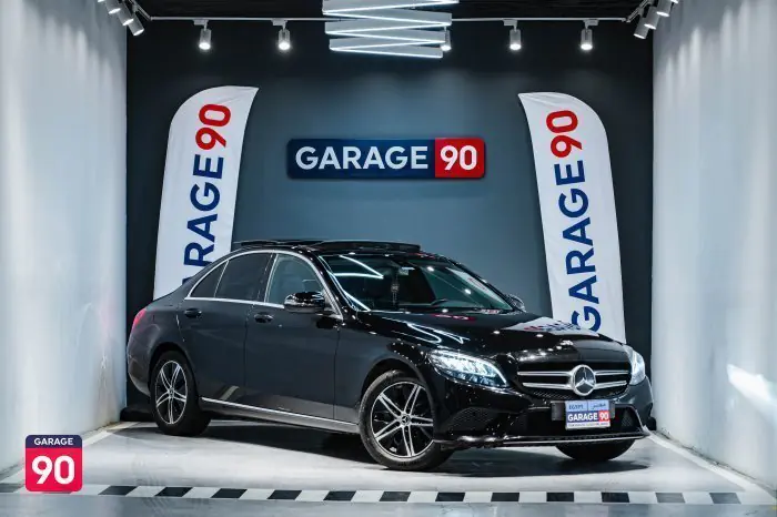 Mercedes-Benz C180 2020 - صورة 3
