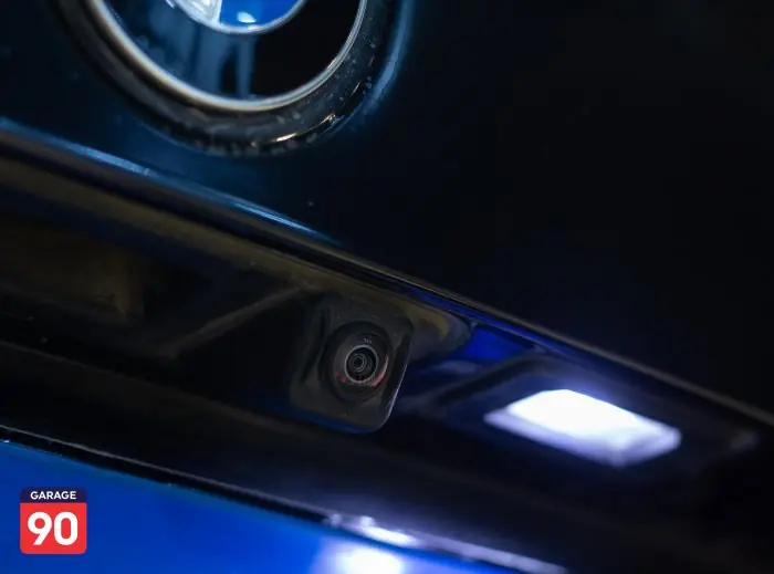 bmw 320i 2024 - صورة 8