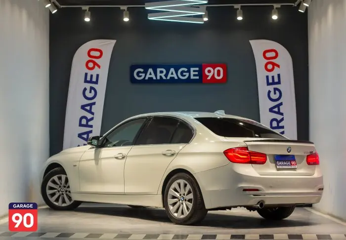 bmw 318i 2018 - صورة 5