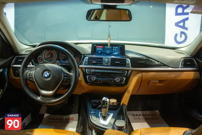 bmw 318i 2018 - صورة 9