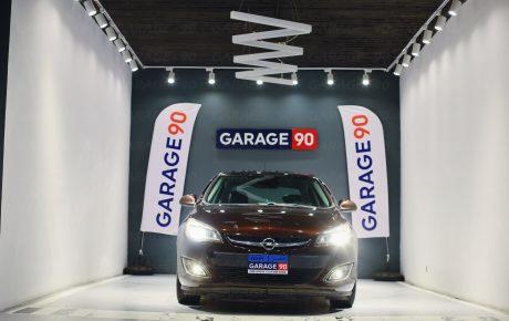 Opel Astra Cosmo 2015